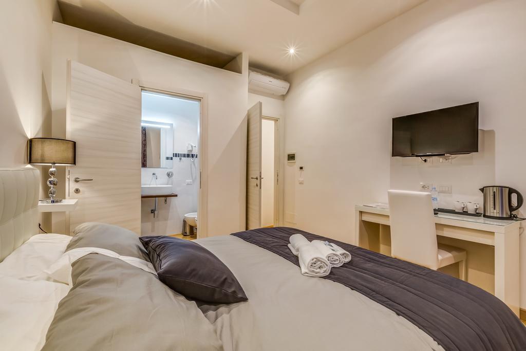 Prati Luxury Suites Рим Стая снимка