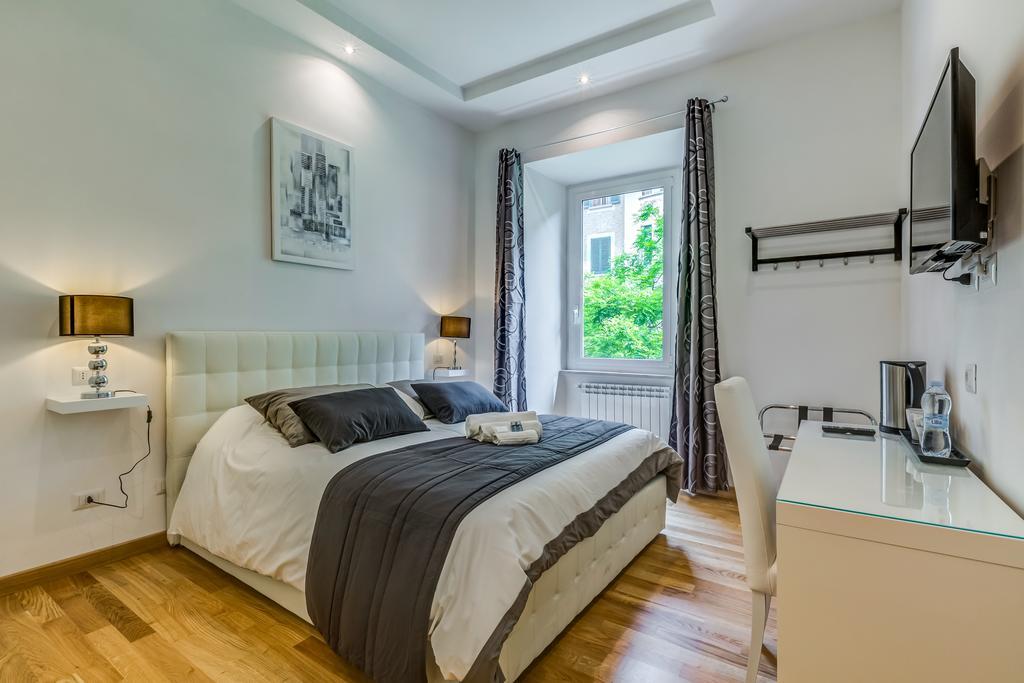 Prati Luxury Suites Рим Стая снимка