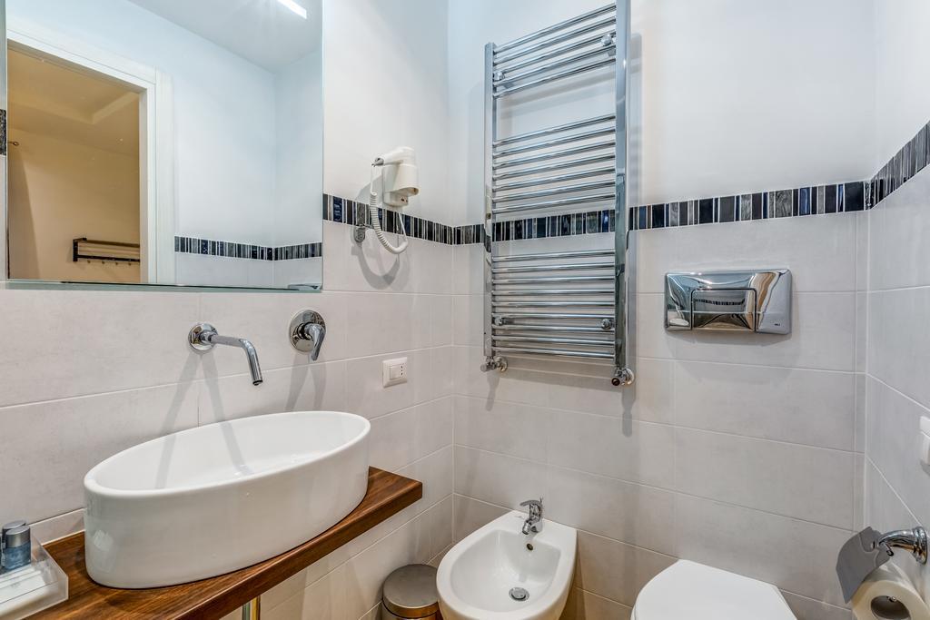 Prati Luxury Suites Рим Стая снимка