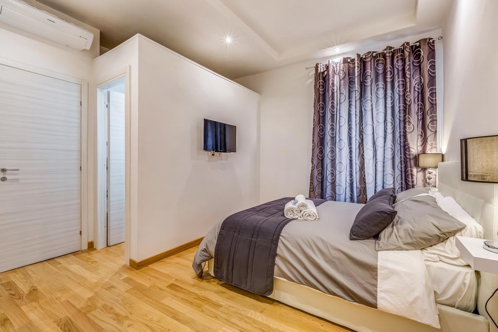 Prati Luxury Suites Рим Стая снимка