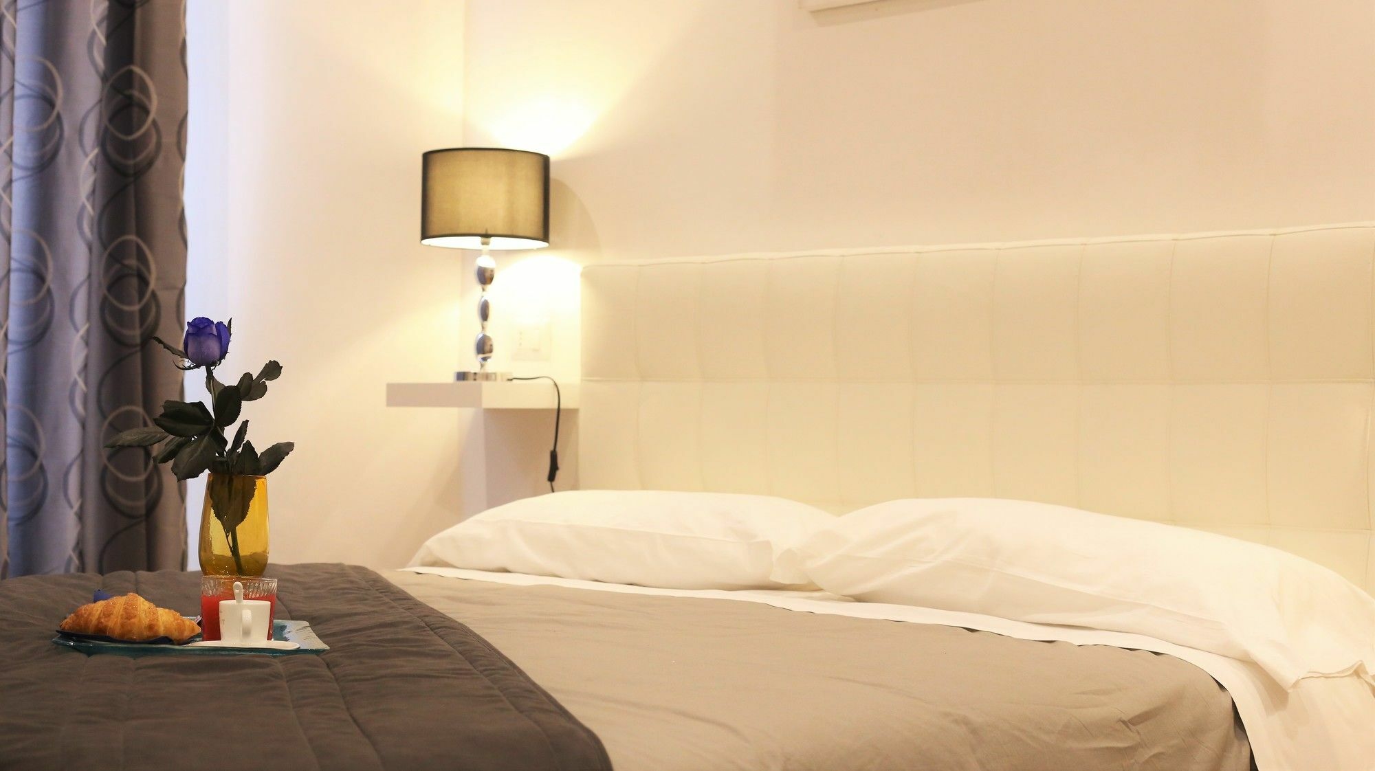 Prati Luxury Suites Рим Екстериор снимка